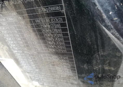 2019 Land Rover Range Rover Velar S z USA, uszkodzony, nr VIN SALYB2EV5KA203095